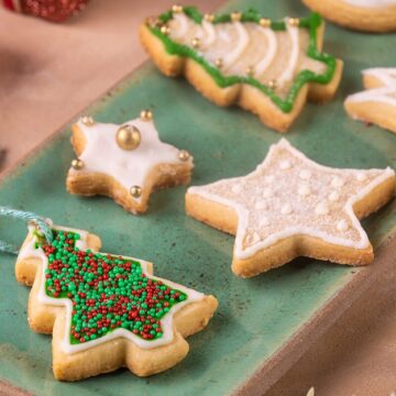 Biscoito natalino amanteigado e decorado
