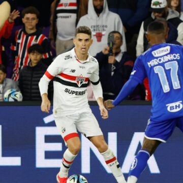São Paulo e Cruzeiro empatam amistoso com Oscar, Dudu, Gabi e gol aos 28s