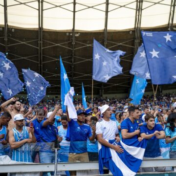 Cruzeiro x Atlético-MG: torcida cruzeirense esgota ingressos e abre caminho para recorde