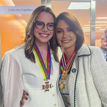 Michelle Bolsonaro é agraciada com medalha Dom Ives Gandra