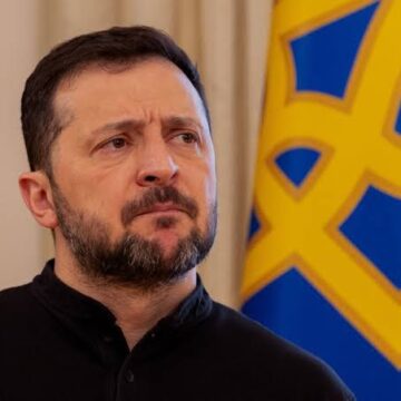 Zelensky cogita deixar presidência por fim da guerra na Ucrânia