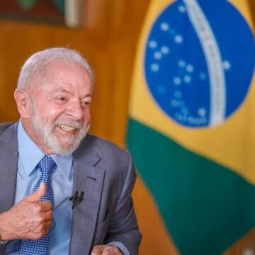 Com preços em alta, Lula pede para população não comprar alimentos caros