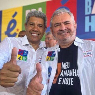 Angelo Coronel dobra aposta e se reúne com Débora Régis