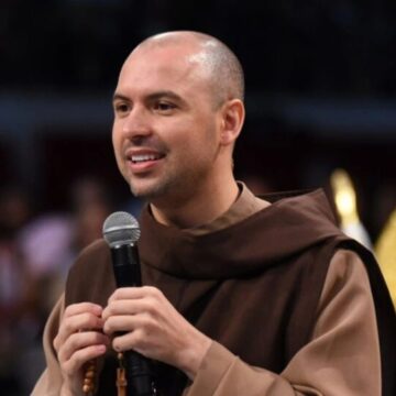 Bolsonaro e Nikolas dão apoio a frei Gilson, criticado pela esquerda