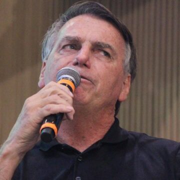 Bolsonaro volta a se apresentar como principal nome da direita para 2026: “Quer queira, quer não”