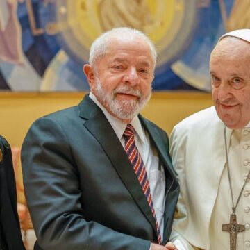 Lula confirma ida a Roma para funeral do Papa Francisco