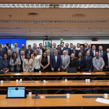 União Brasil e PP lançam federação União Progressista e formam maior bancada da Câmara