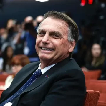 “Vou até o último segundo”, diz Bolsonaro após depor no STF e reafirmar planos para 2026