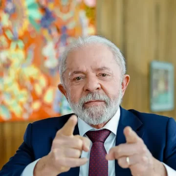Lula participa de cúpula no Chile sobre democracia e combate ao extremismo