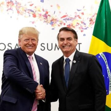 “Bolsonaro afirma: ‘Se Lula me der o passaporte, eu negocio com Trump’”