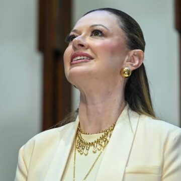 Isabela Suarez assume presidência da ACB e destaca legado familiar e potencial da Baía de Todos-os-Santos