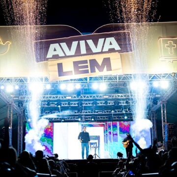 Multidão se emociona na segunda noite do AVIVA LEM 2025 em Luís Eduardo Magalhães