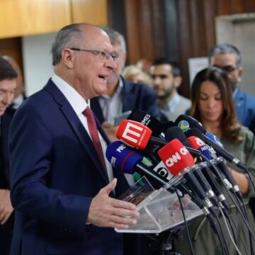 Alckmin anuncia para terça plano emergencial contra tarifas dos EUA