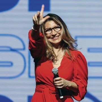 Janja revela que pensou em deixar Brasília após críticas e diz enfrentar machismo