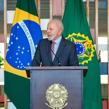 Lula confirma candidatura à reeleição em 2026: “Estou com a mesma energia de 30 anos atrás”