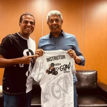 Jerônimo sinaliza apoio ao “grau” na Bahia e promete investimentos após formalização da Federação