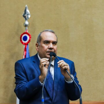 Sandro Régis ironiza Jerônimo: “ACM Neto está alugando um triplex na mente do governador”