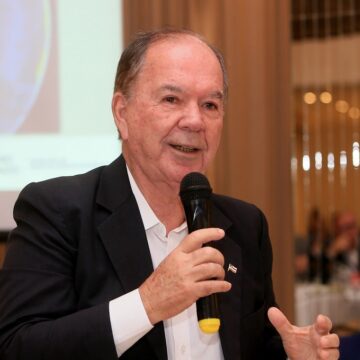 João Leão anuncia aposentadoria da vida pública e projeta novo capítulo como escritor