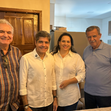 Ana Éssi ganha destaque no Oeste Protagonista durante encontro político em Santa Rita de Cássia