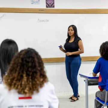 SEC convoca mais 180 professores aprovados em processo seletivo na Bahia