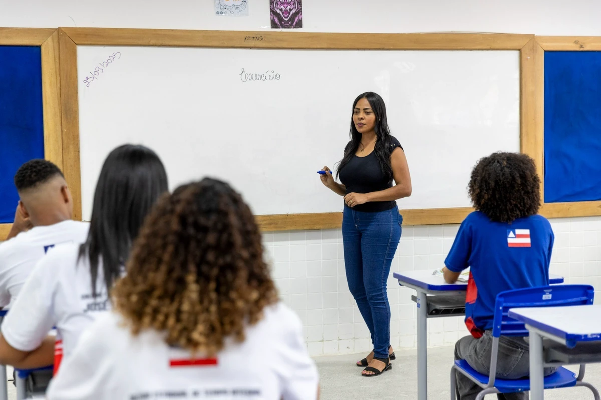 profissionais-atuarao-nas-unidades-escolares-da-rede-estadual-de-ensino-sob-o-regime-especial-de-direito-administrativo-reda-3349853-article