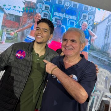 Juventude ganha protagonismo no Sua Voz é Nossa Voz em Feira de Santana com participação de Angelo Coronel