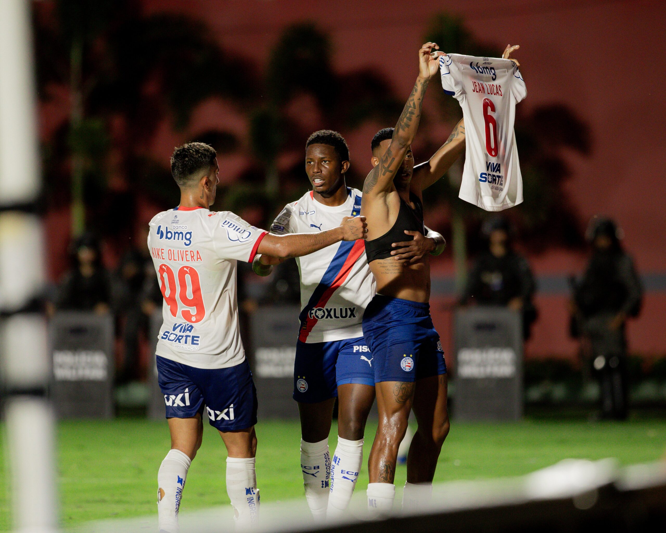 jean-lucas-celebra-gol-marcado-no-barradao–3388594