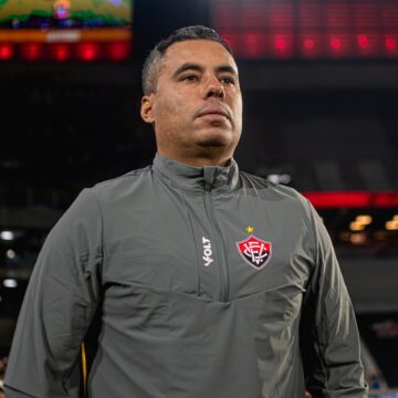 Fábio Mota rebate fake news e garante permanência de Jair Ventura no Vitória