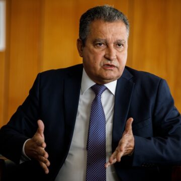 Rui Costa questiona articulação de Alcolumbre que envolve anistia a Bolsonaro