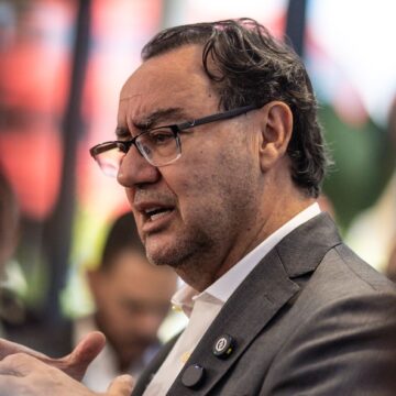 Augusto Cury decide apoiar Flávio Bolsonaro no 2º turno